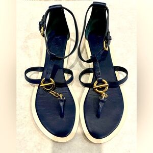 Size 7M Tory Burch toggle flat sandal. Lightly worn condition. #ToryBurch